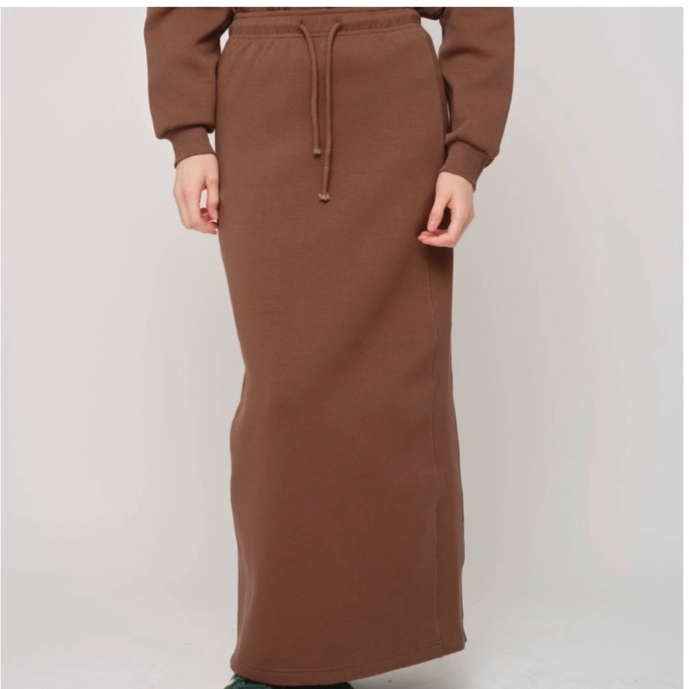 NWOT Zara Brown Sweat Skirt